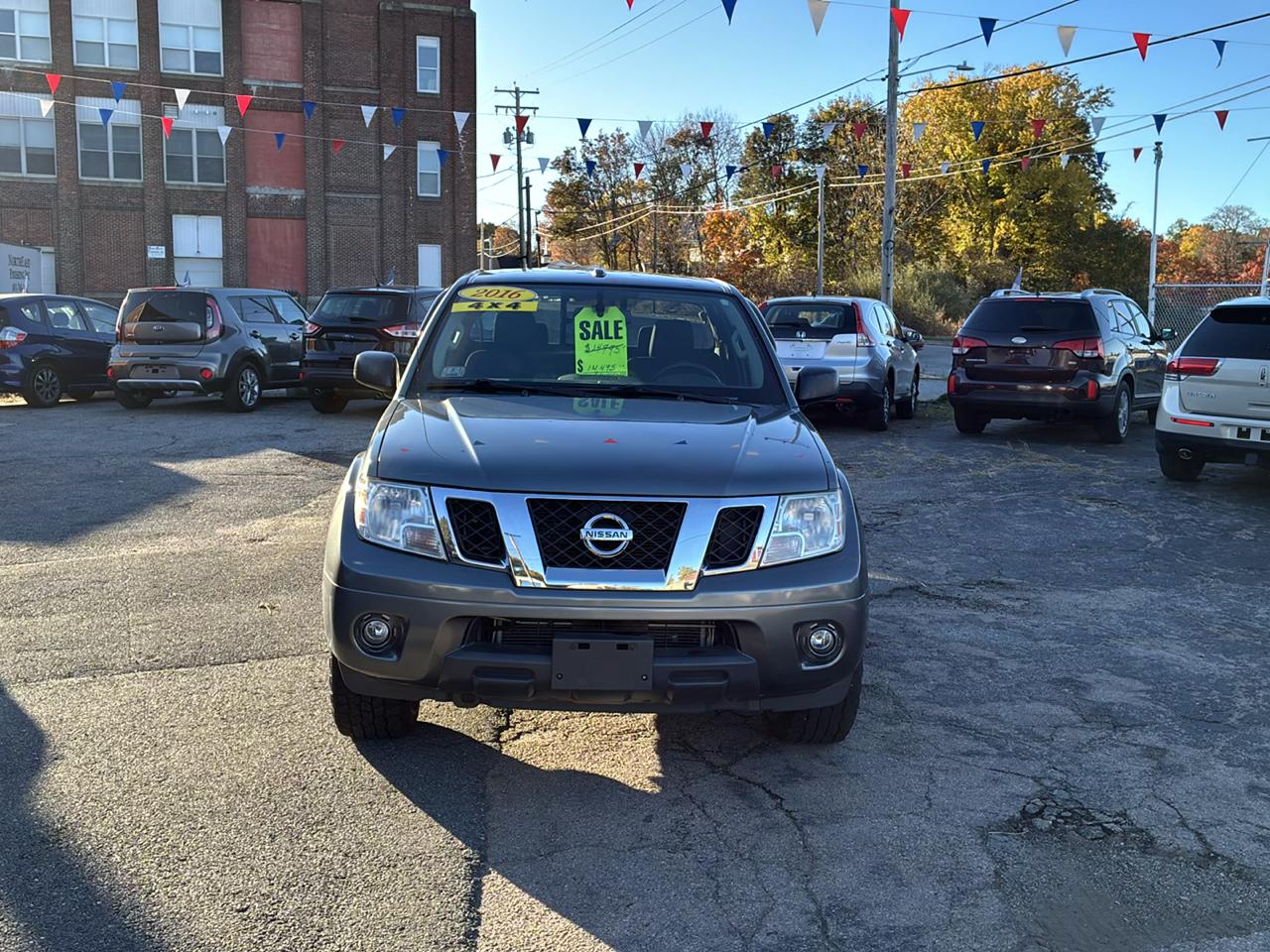 Nissan Frontier S Crew Cab 5AT 4WD 2016