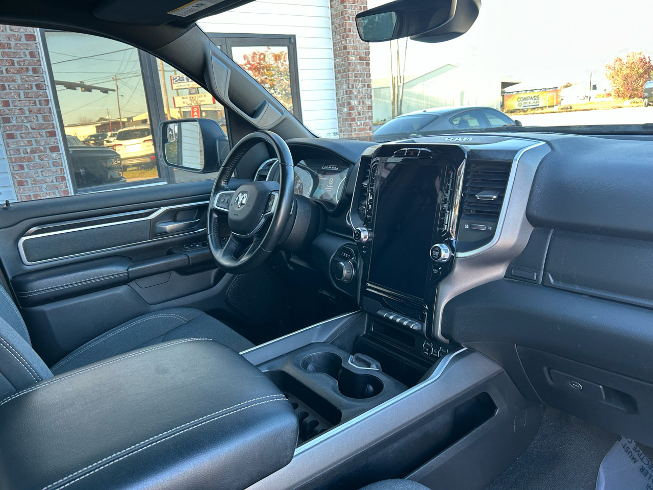 RAM 1500 Big Horn/Lone Star 4x2 Crew Cab 5'7" Box 2021