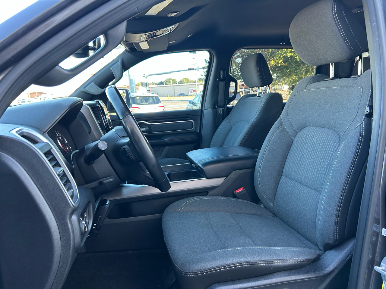 RAM 1500 Big Horn/Lone Star 4x2 Crew Cab 5'7" Box 2021