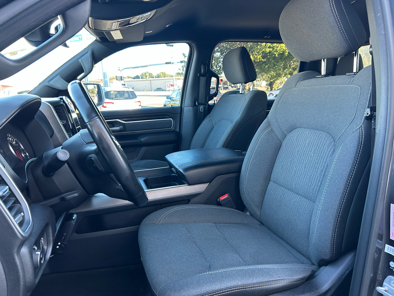 RAM 1500 Big Horn/Lone Star 4x2 Crew Cab 5'7" Box 2021