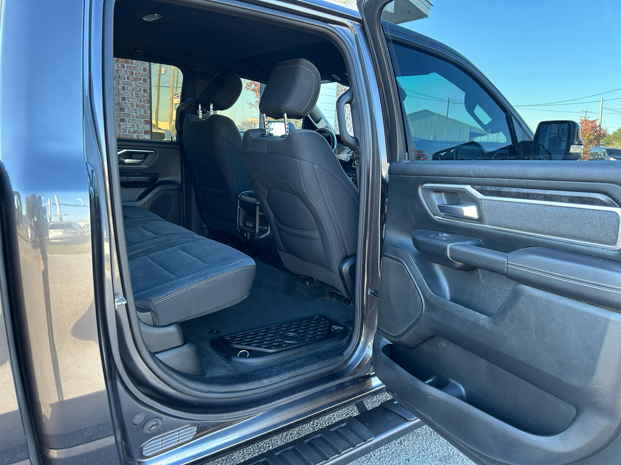 RAM 1500 Big Horn/Lone Star 4x2 Crew Cab 5'7" Box 2021