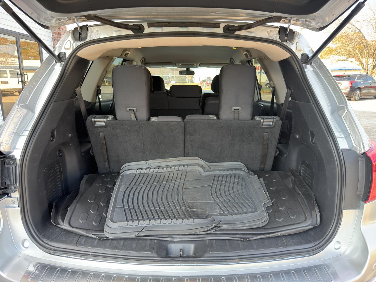 Nissan Pathfinder S 4D SUV FWD 2020