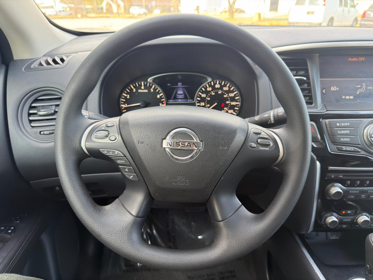 Nissan Pathfinder S 4D SUV FWD 2020