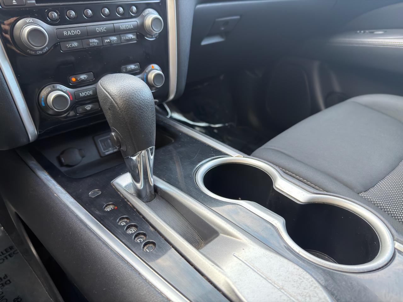 Nissan Pathfinder S 4D SUV FWD 2020