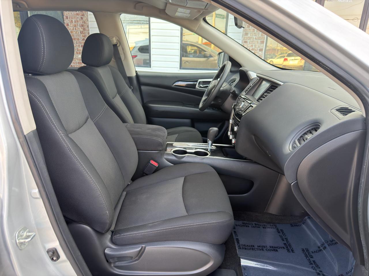 Nissan Pathfinder S 4D SUV FWD 2020