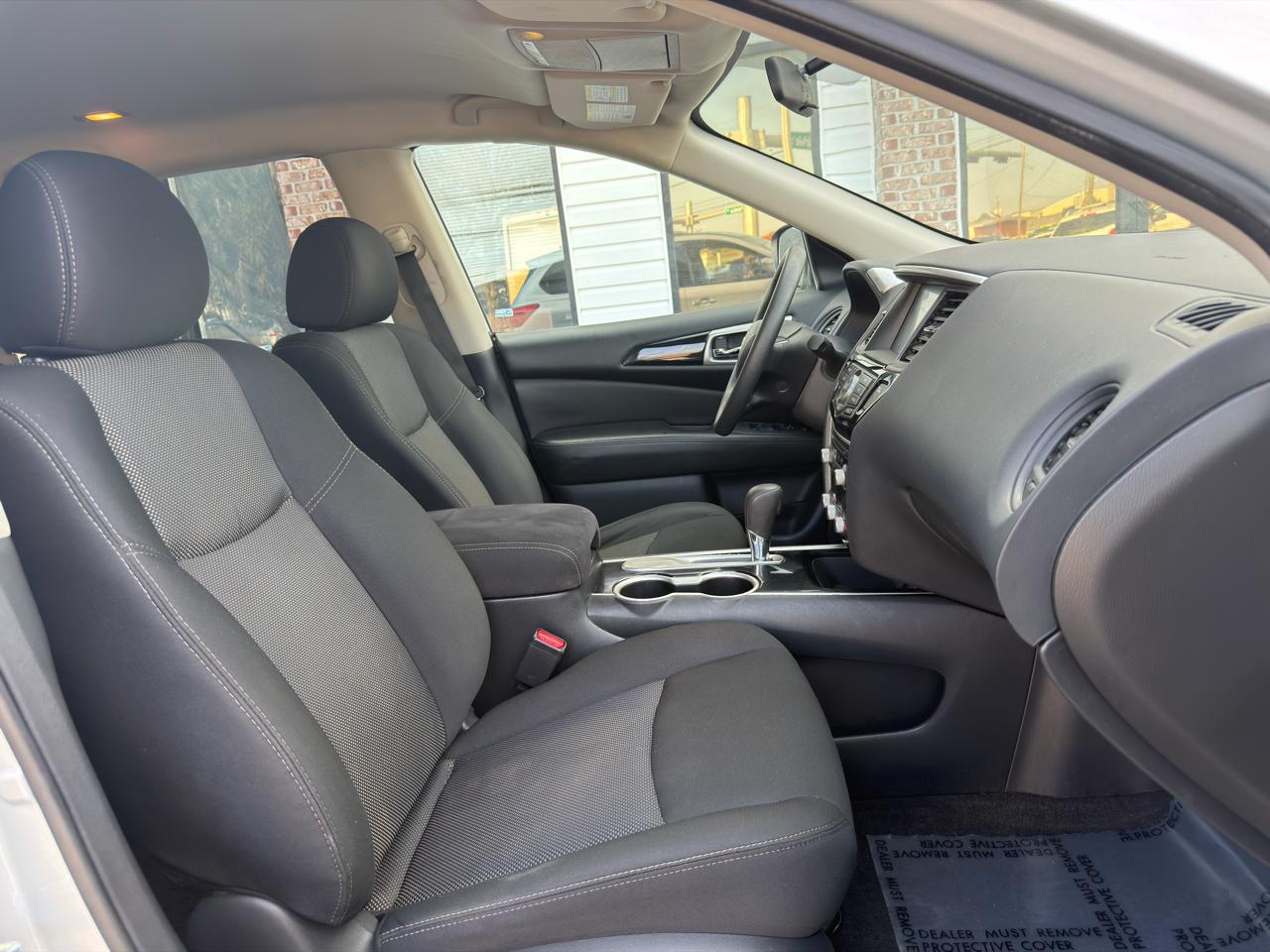 Nissan Pathfinder S 4D SUV FWD 2020