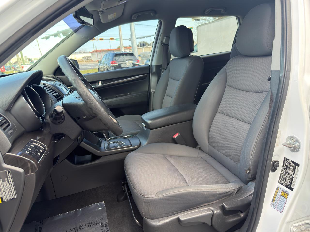 Kia Sorento LX FWD 2013