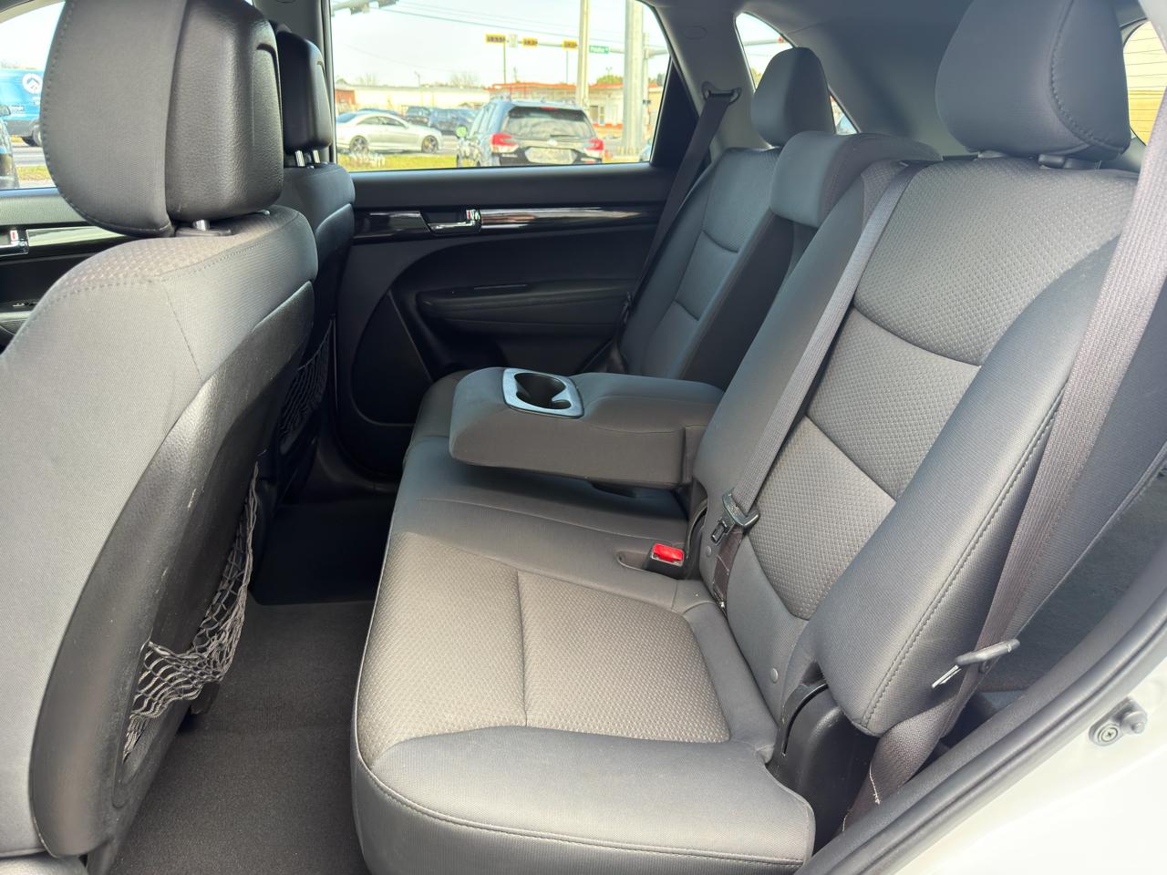 Kia Sorento LX FWD 2013