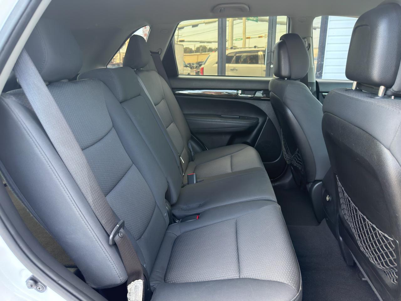 Kia Sorento LX FWD 2013