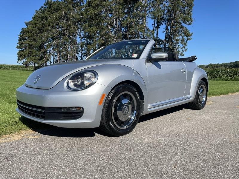 Volkswagen Beetle 1.8T PZEV Convertible 2015
