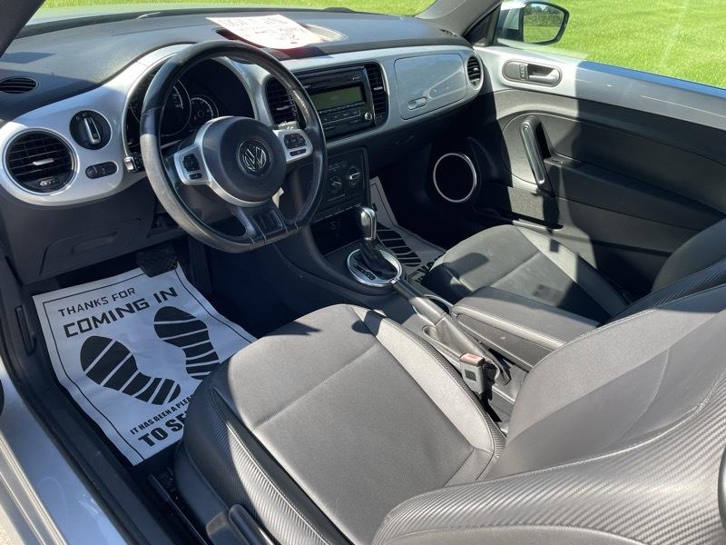 Volkswagen Beetle 1.8T PZEV Convertible 2015