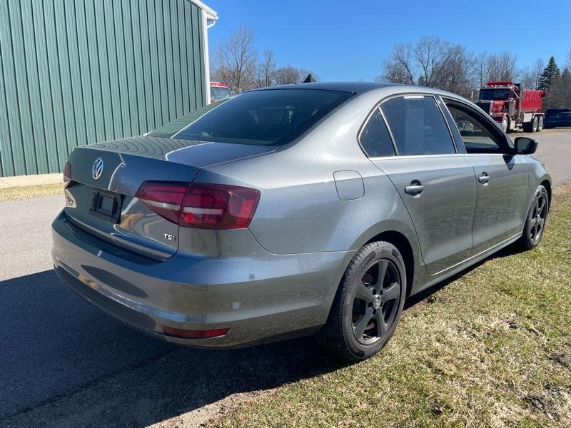 Volkswagen Jetta 1.4T S 6M 2017