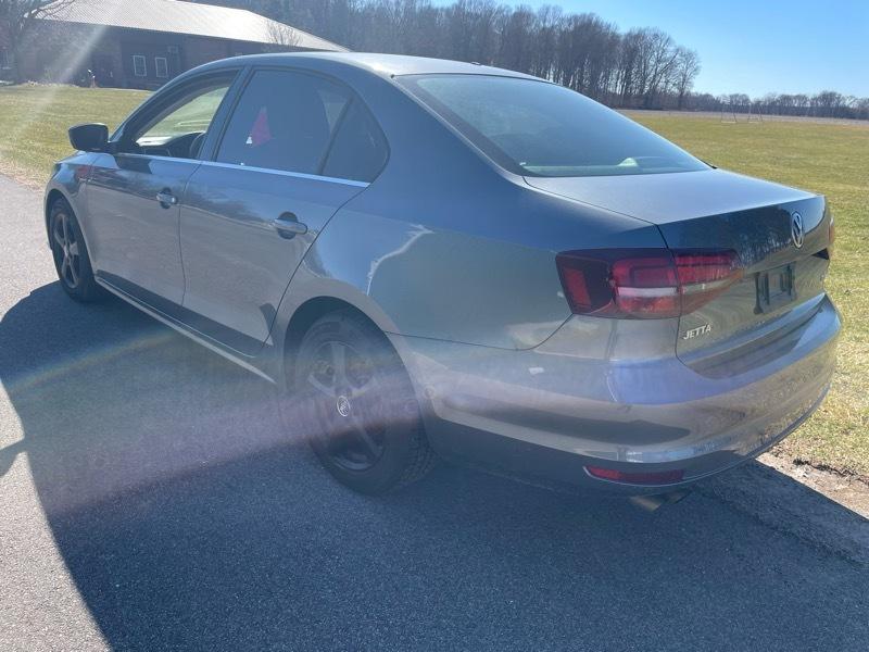 Volkswagen Jetta 1.4T S 6M 2017