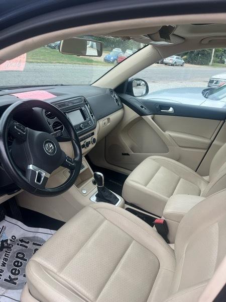 Volkswagen Tiguan 2.0T SEL 4MOTION 2015
