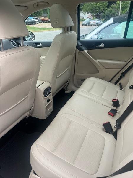Volkswagen Tiguan 2.0T SEL 4MOTION 2015