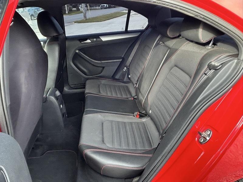 Volkswagen Jetta 2.0T GLI 2012