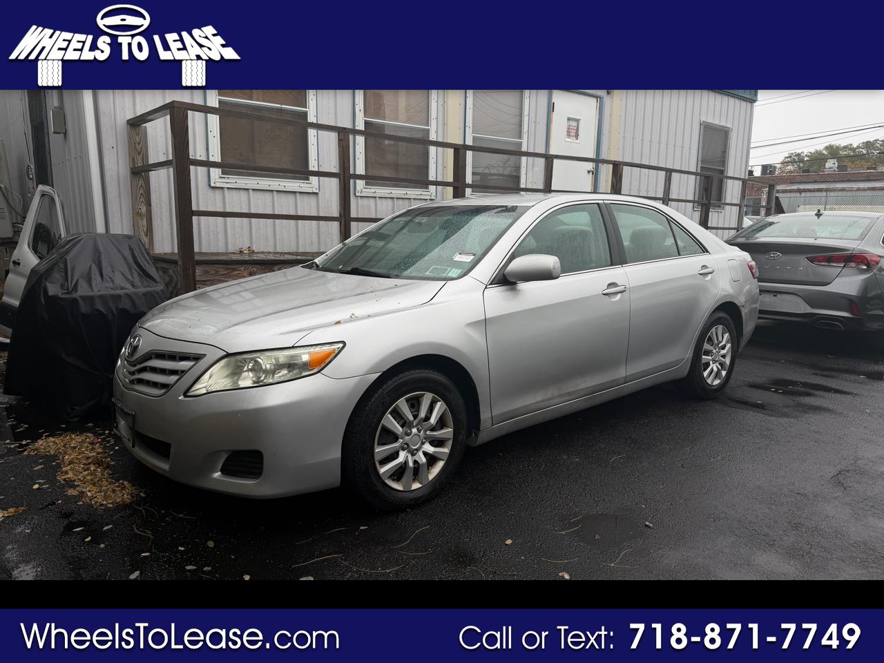 2010 Toyota Camry SE 6-Spd MT