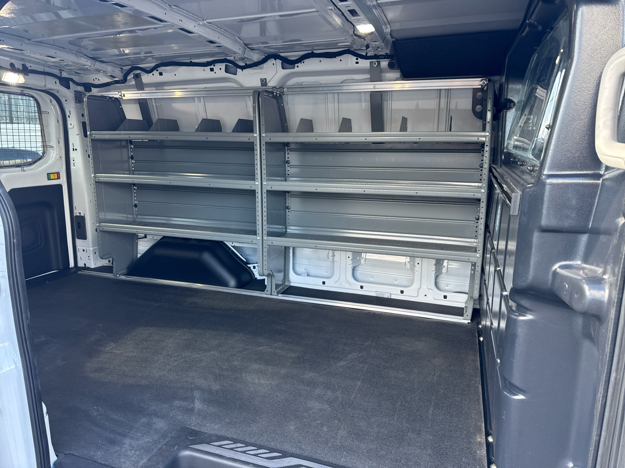 Ford Transit 150 Van Low Roof w/Sliding Pass. 130-in. WB 2024 Ford Transit 150 Van Low Roof w/Sliding Pass. 130-in. WB 2024