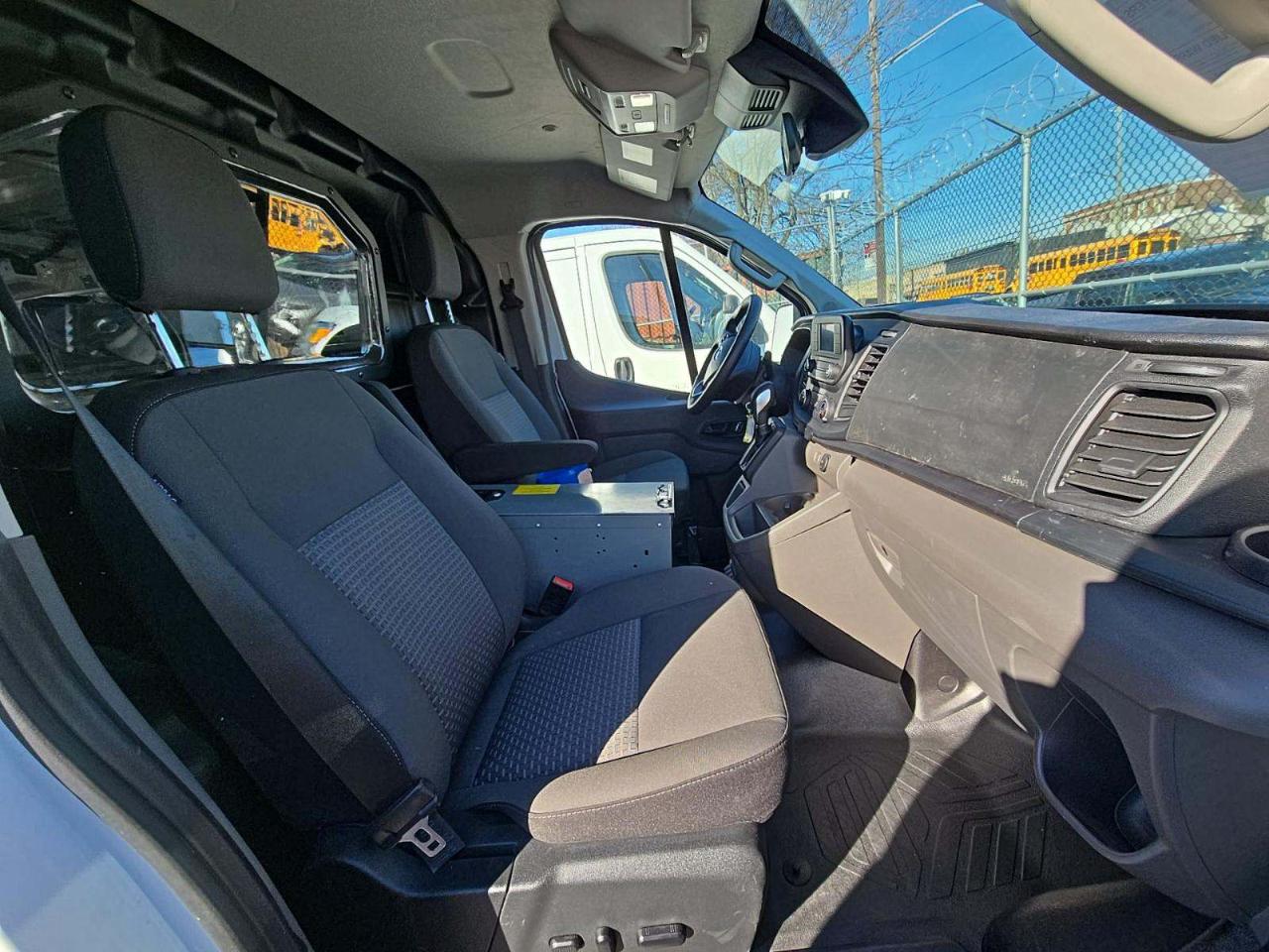 Ford Transit 150 Van Low Roof w/Sliding Pass. 130-in. WB 2024