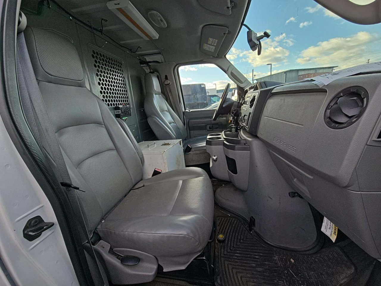 Ford Econoline E-250 2013