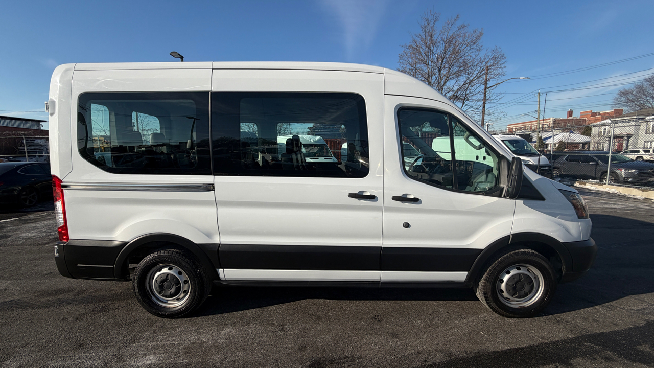 Ford Transit Passenger Wagon  2019