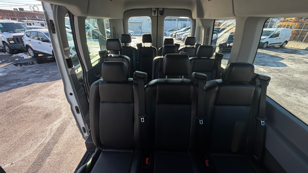 Ford Transit Passenger Wagon  2019