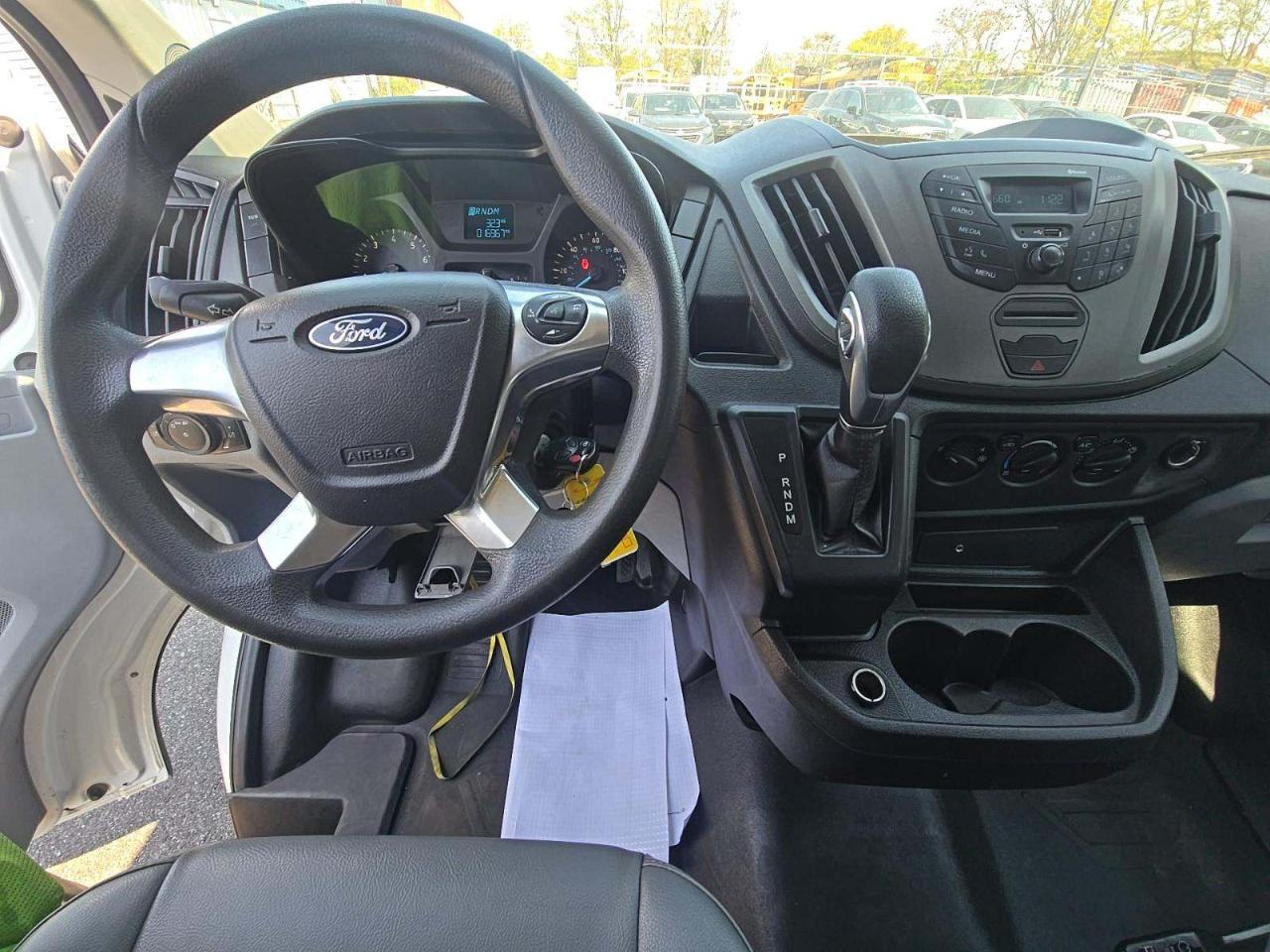 2019 Ford Transit Wagon XL - Photo 9