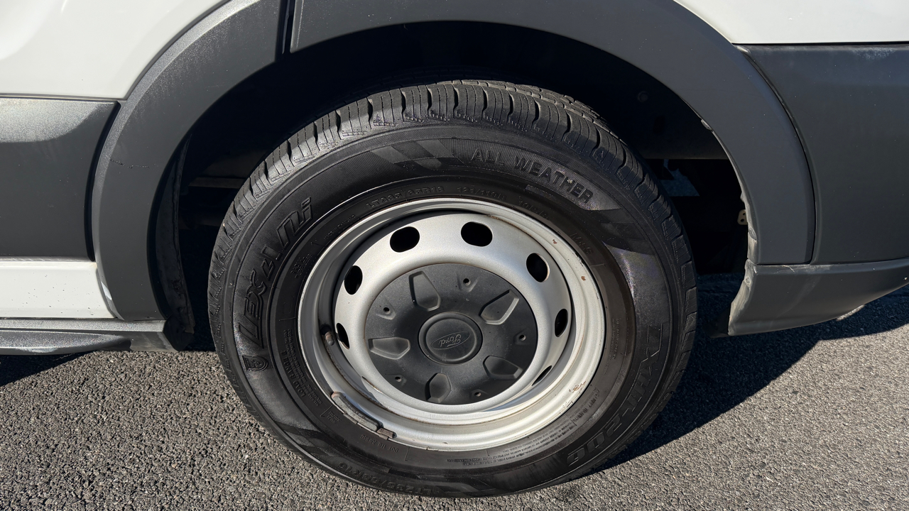 Ford Transit 350 Wagon Med. Roof XL w/Sliding Pass. 148-in. WB 2017