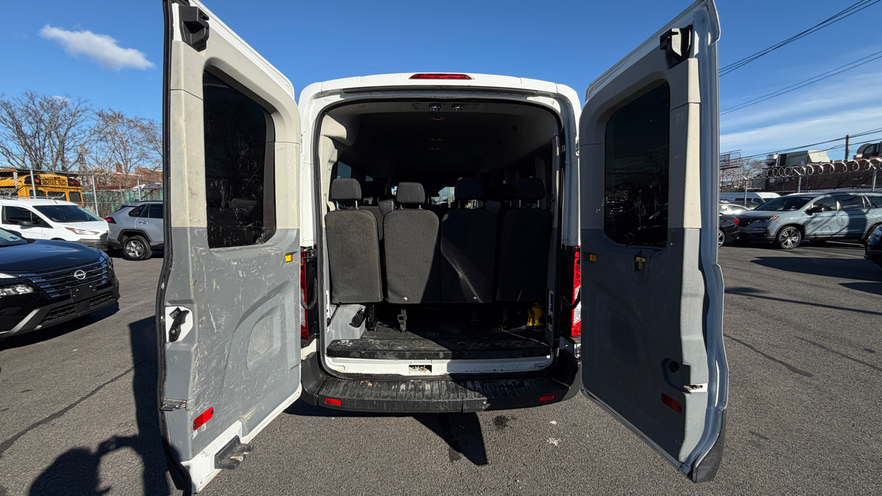 Ford Transit 350 Wagon Med. Roof XL w/Sliding Pass. 148-in. WB 2017