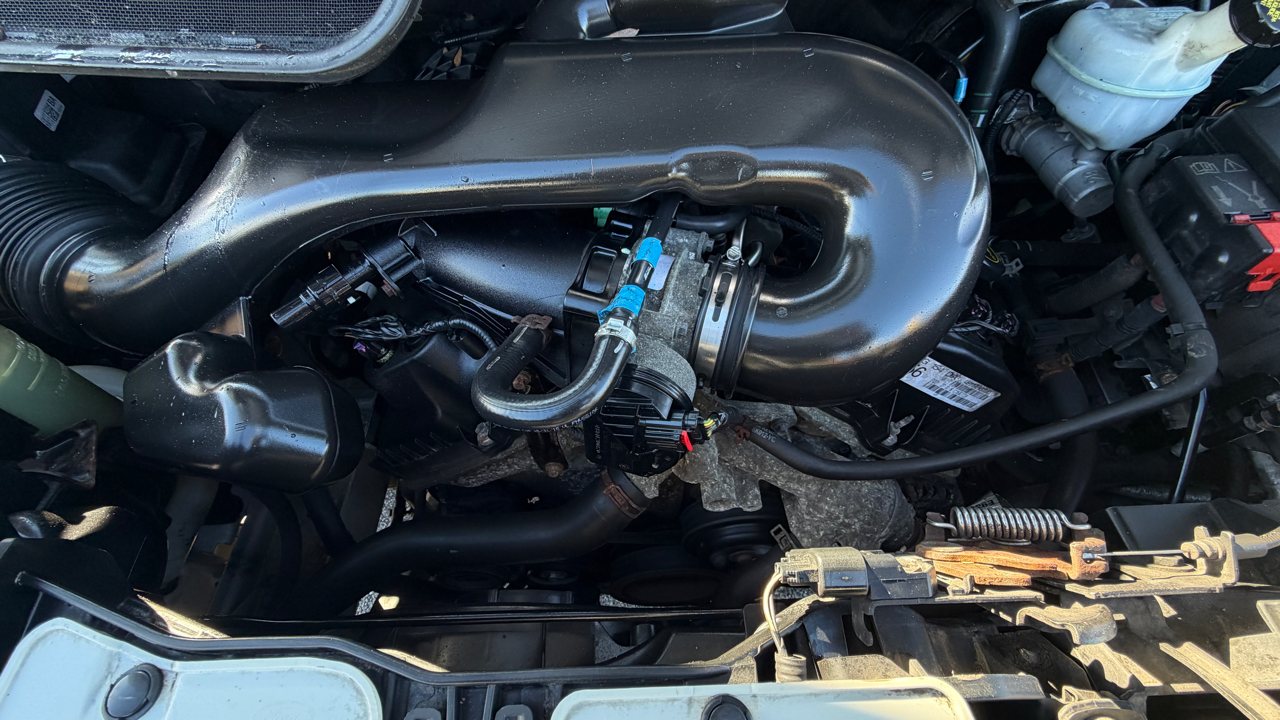 Ford Transit 350 Wagon Med. Roof XL w/Sliding Pass. 148-in. WB 2017