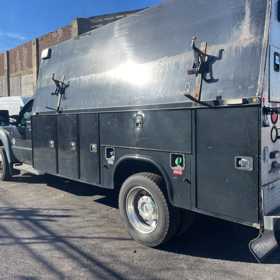 Ford F-550 Regular Cab DRW 2WD 2015