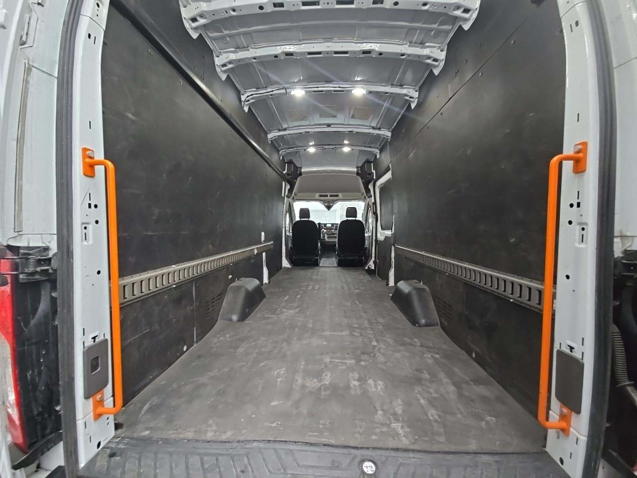 Ford Transit 250 Van High Roof w/Sliding Pass. 148-in. WB EL 2022