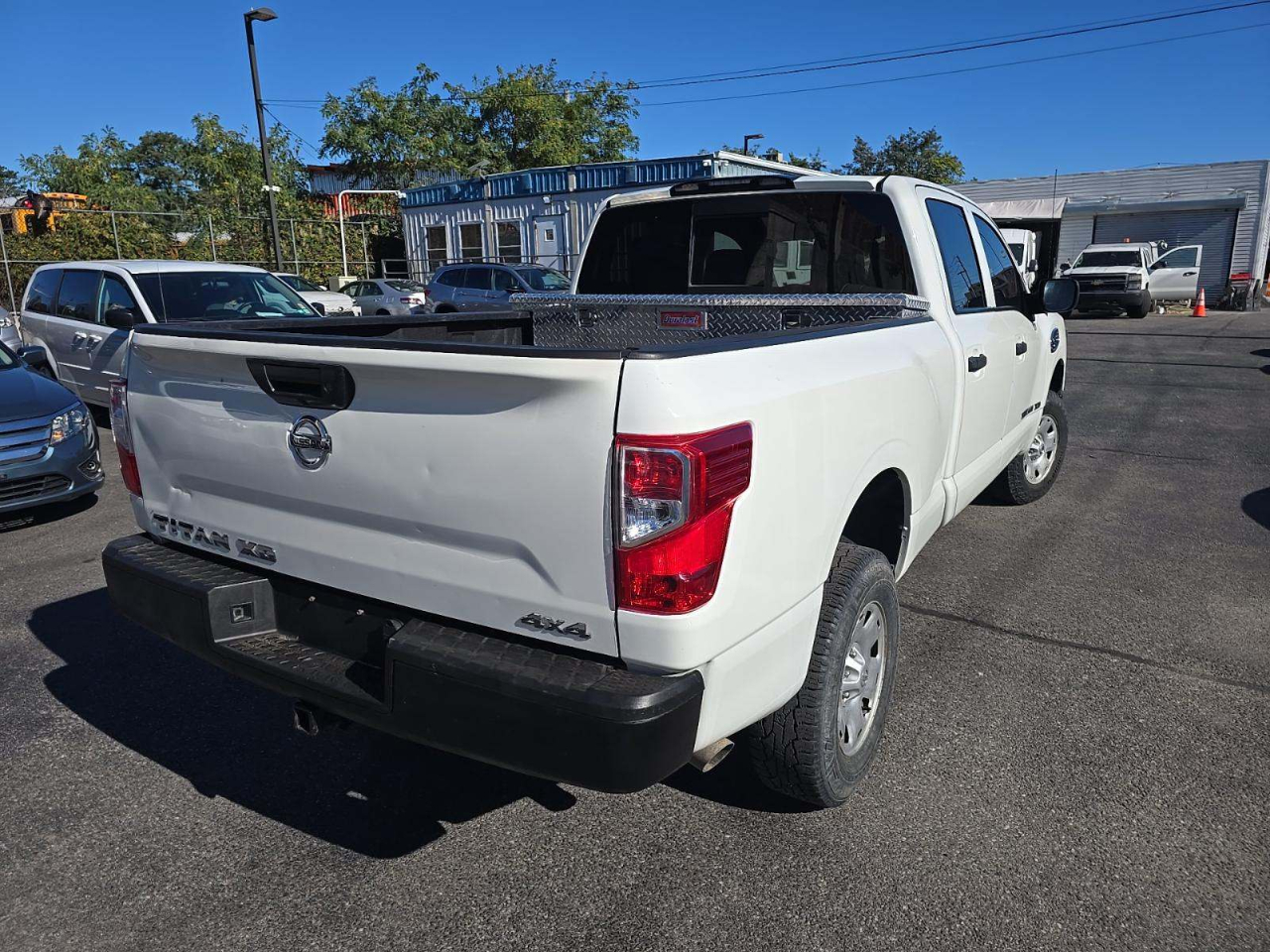 Nissan Titan XD S Crew Cab 4WD Diesel 2019