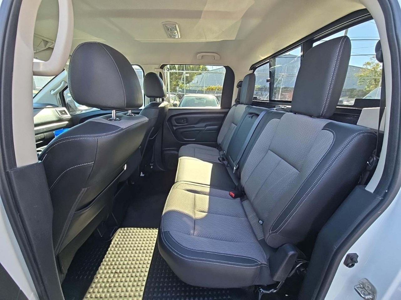 Nissan Titan XD S Crew Cab 4WD Diesel 2019