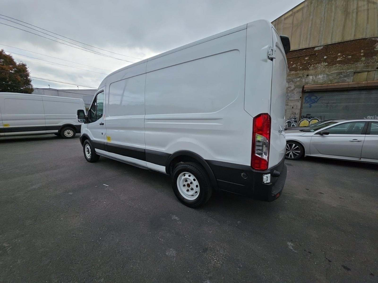 Ford Transit 150 Van Med. Roof w/Sliding Pass. 148-in. WB 2019