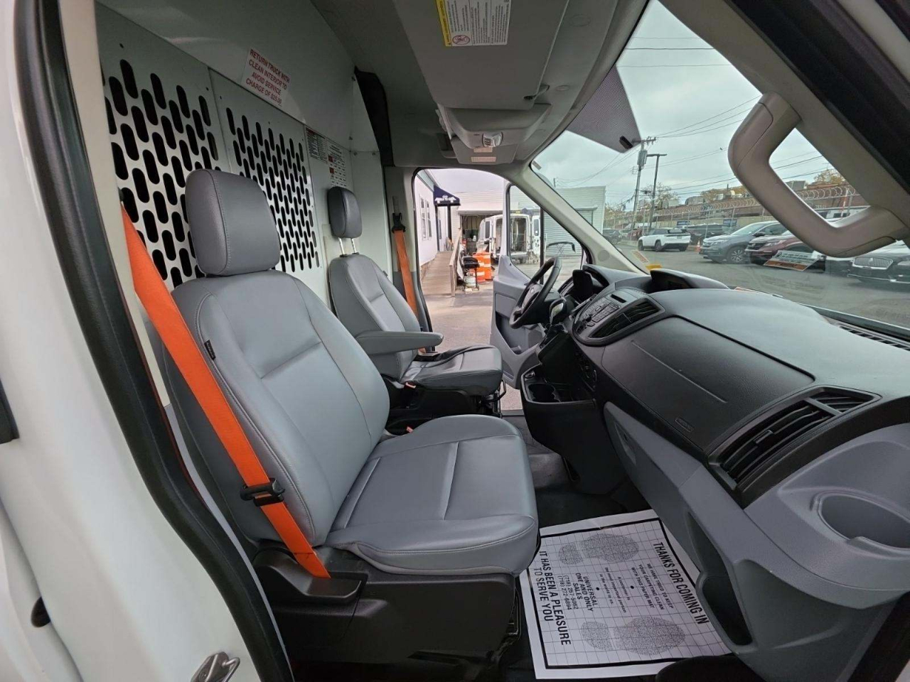 Ford Transit 150 Van Med. Roof w/Sliding Pass. 148-in. WB 2019