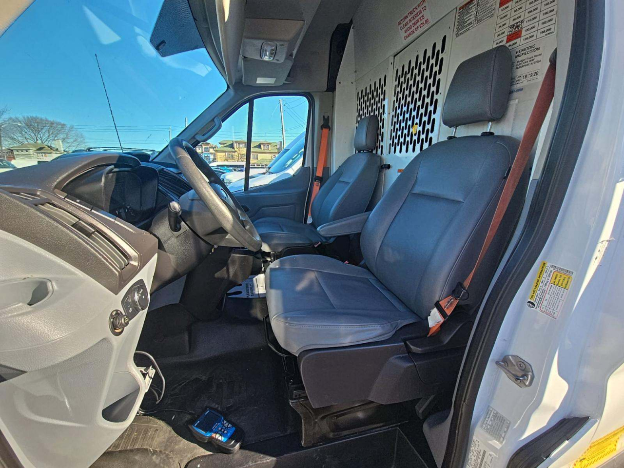 Ford Transit 150 Van Med. Roof w/Sliding Pass. 148-in. WB 2019