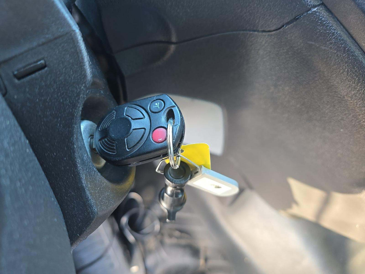 Ford Transit 150 Van Med. Roof w/Sliding Pass. 148-in. WB 2019