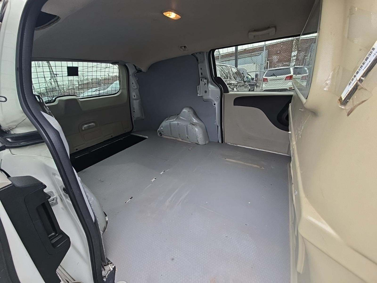 RAM Cargo Van Base 2013