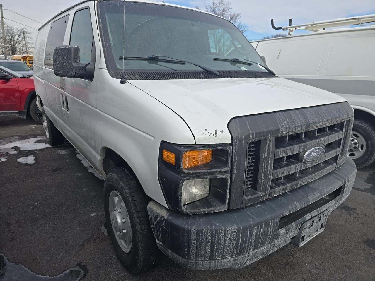 Ford Econoline E-250 2011