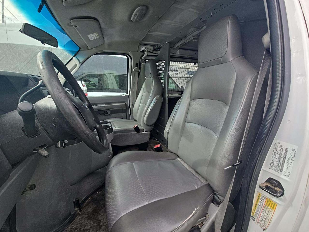 Ford Econoline E-250 2011