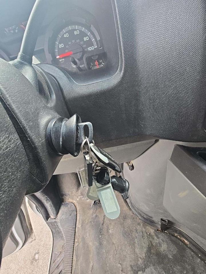 Ford Econoline E-250 2011