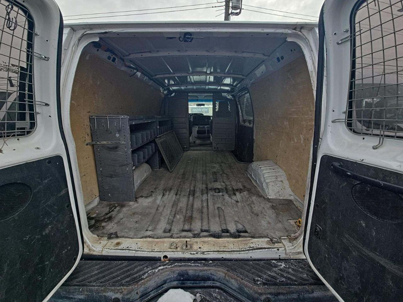 Ford Econoline E-250 2011