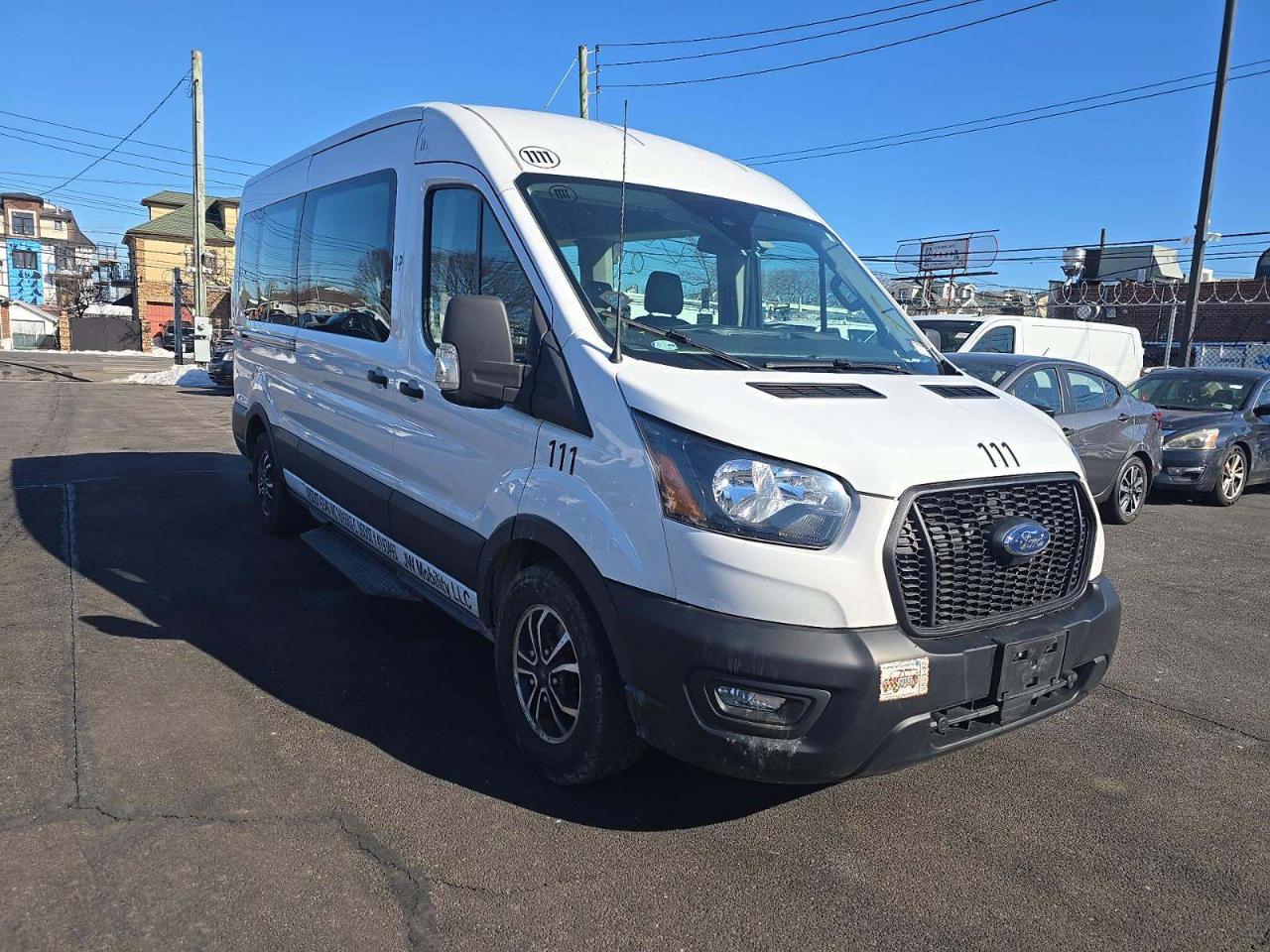 Ford Transit 350 Wagon Med. Roof XL w/Sliding Pass. 148-in. WB 2022