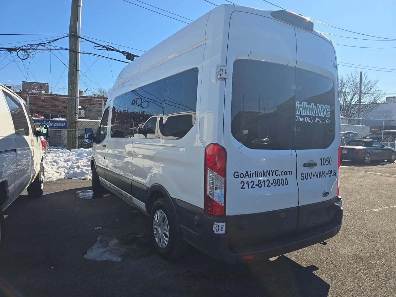 Ford Transit 350 Wagon High Roof XL w/Sliding Pass. 148-in. WB 2019