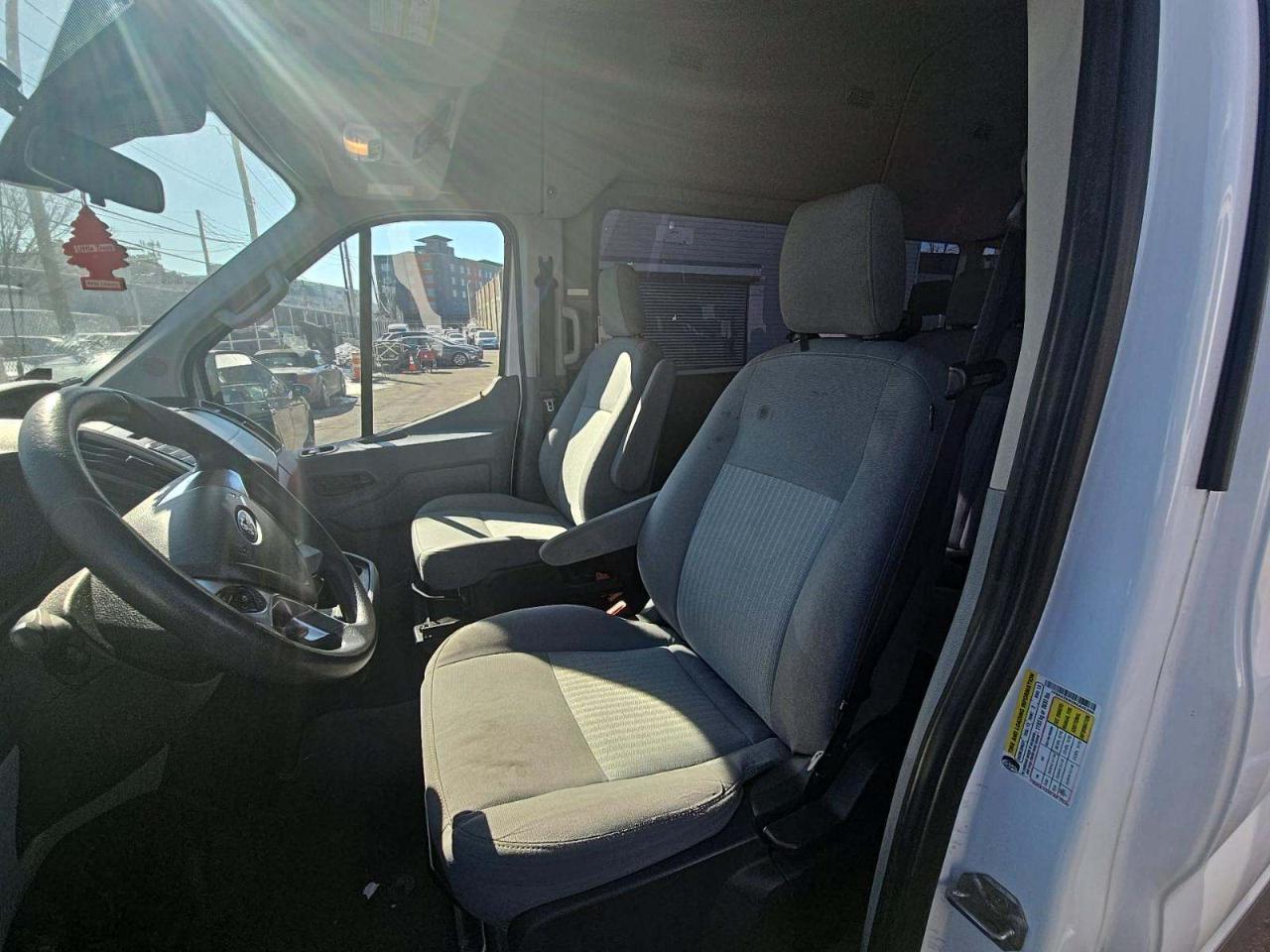 Ford Transit 350 Wagon High Roof XL w/Sliding Pass. 148-in. WB 2019