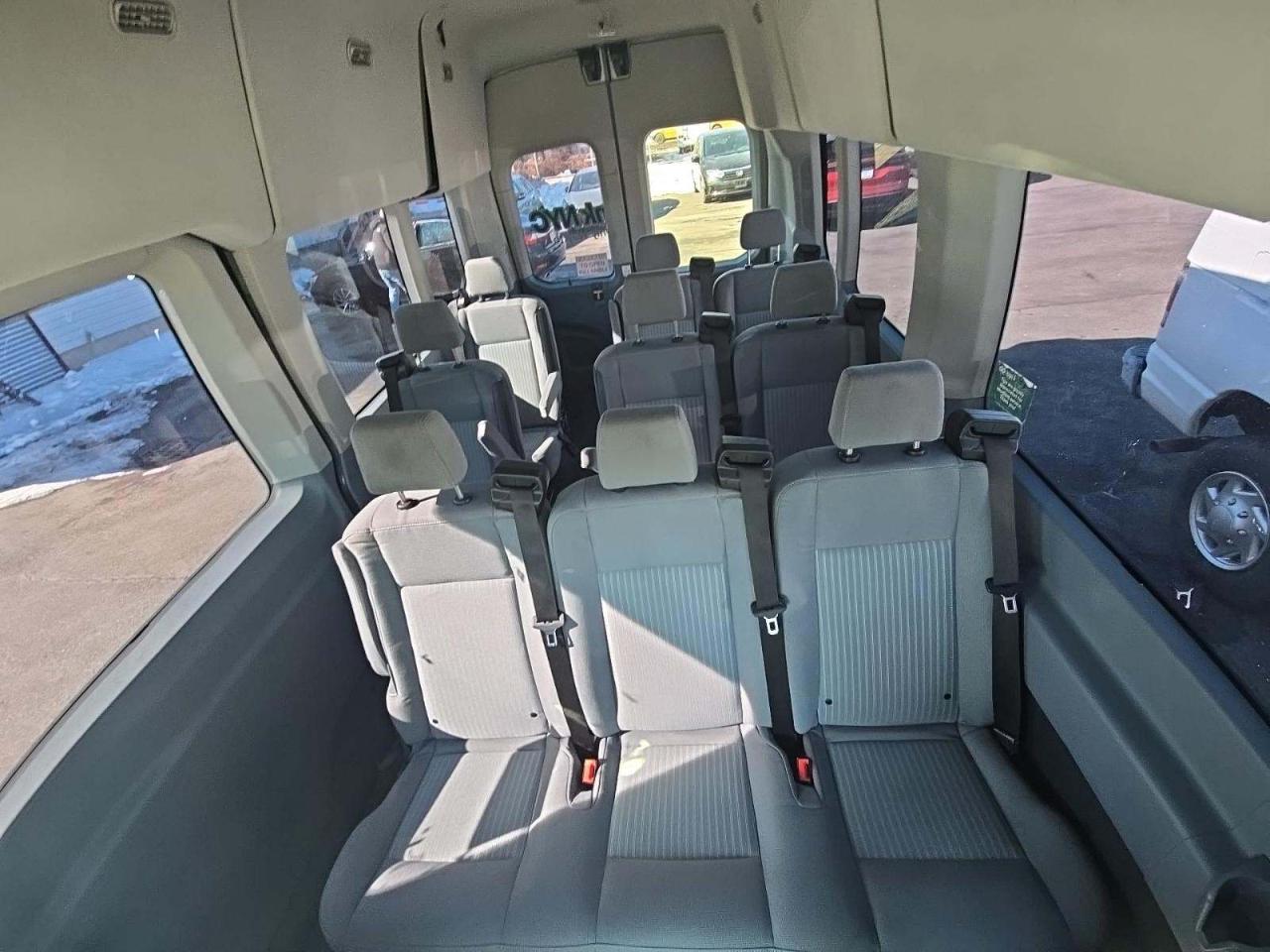 Ford Transit 350 Wagon High Roof XL w/Sliding Pass. 148-in. WB 2019