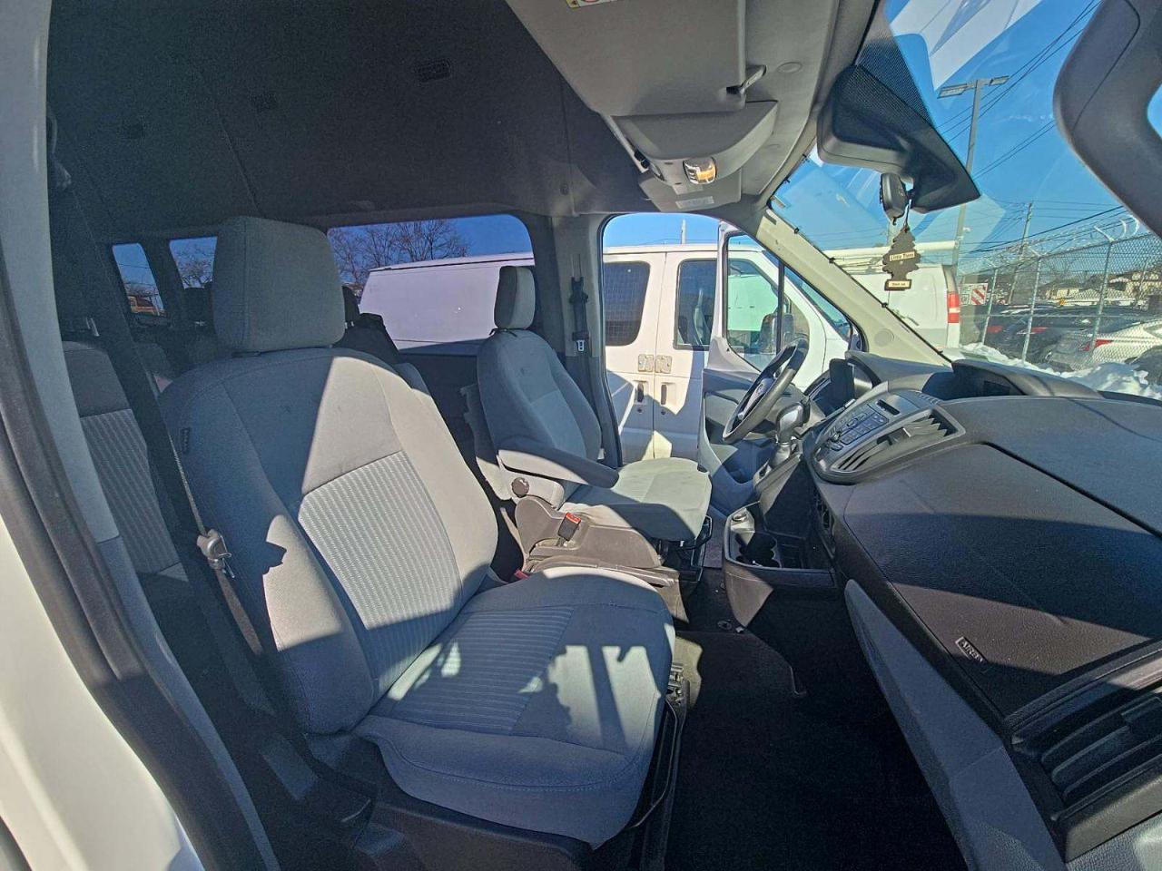 Ford Transit 350 Wagon High Roof XL w/Sliding Pass. 148-in. WB 2019