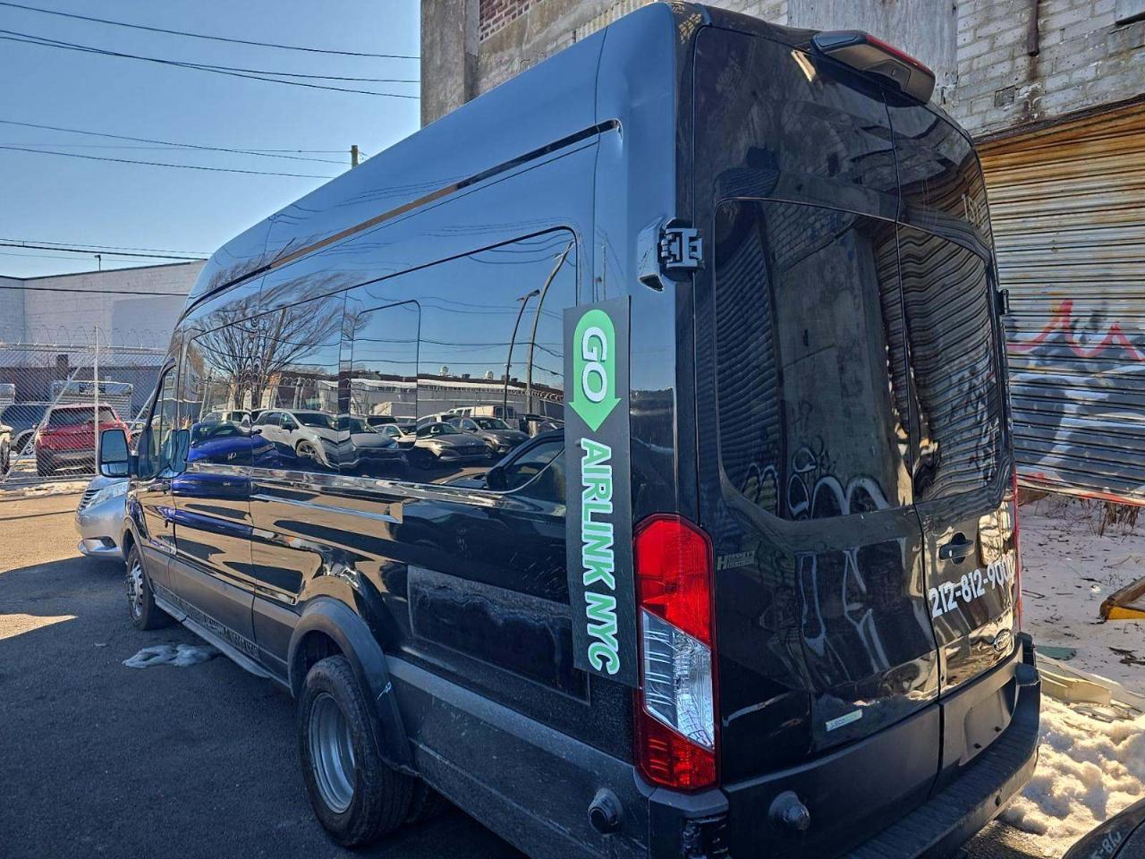 Ford Transit 350 Wagon HD High Roof XL Sliding Pass. 148 WB EL 2018