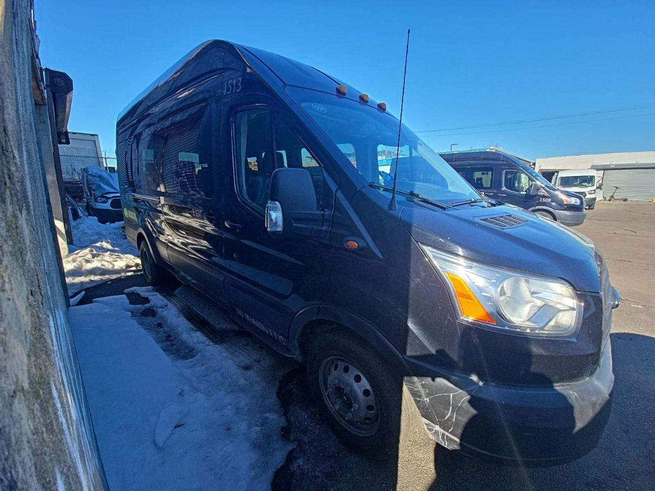 Ford Transit 350 Wagon HD High Roof XL Sliding Pass. 148 WB EL 2018